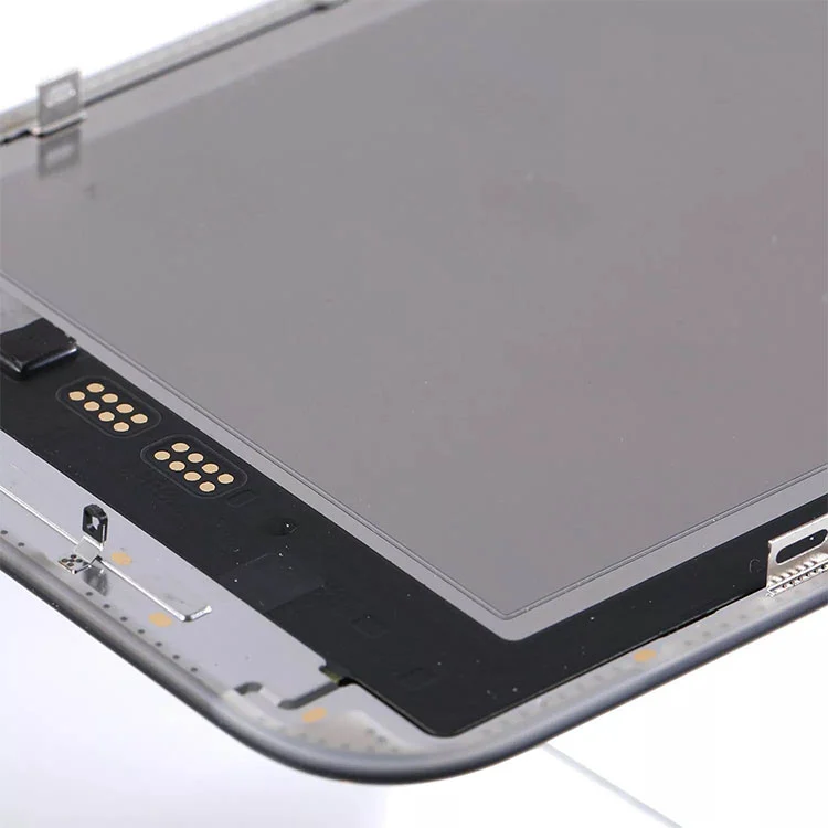 16 플러스 LCD 화면